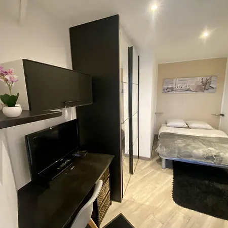 F1 Laurent Du Proximity To Beach-clim Wifi Апартаменты *